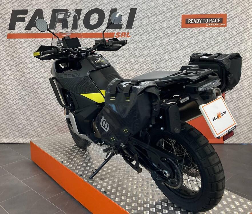 Husqvarna Norden 901 (2022 - 24) (5)