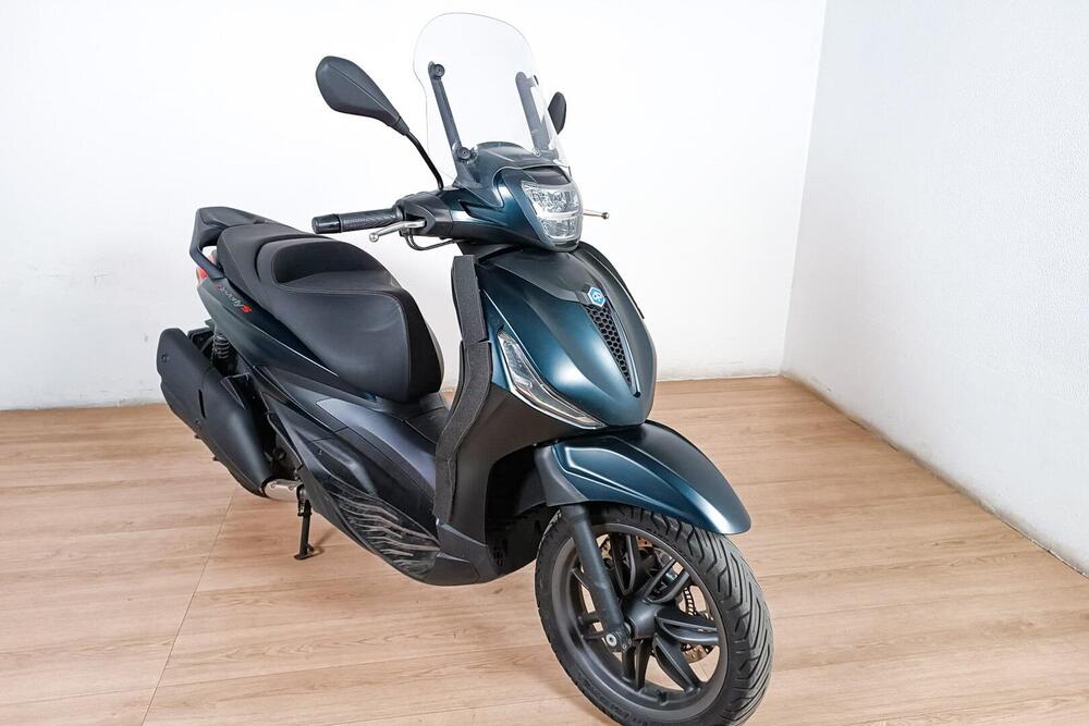 Piaggio Beverly 400 ABS-ASR (2021 - 24) (2)