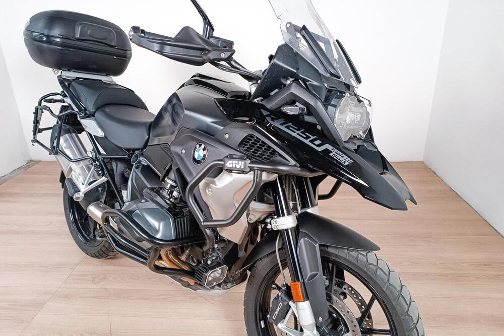 Bmw R 1300 GS Triple Black (2023 - 25) (2)