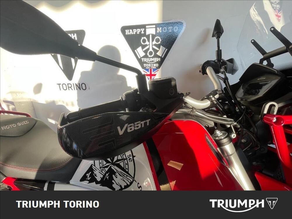 Moto Guzzi V85 TT Evocative Graphics (2021 - 23) (4)