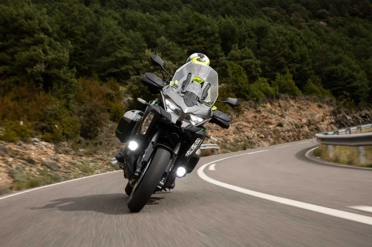 Kawasaki Versys 1100: sempre di più (6)