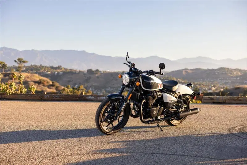 Royal Enfield Shotgun 650 (2024 - 26) (2)
