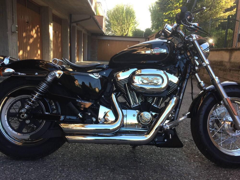 Harley-Davidson 1200 Custom (2017) - XL 1200C (4)