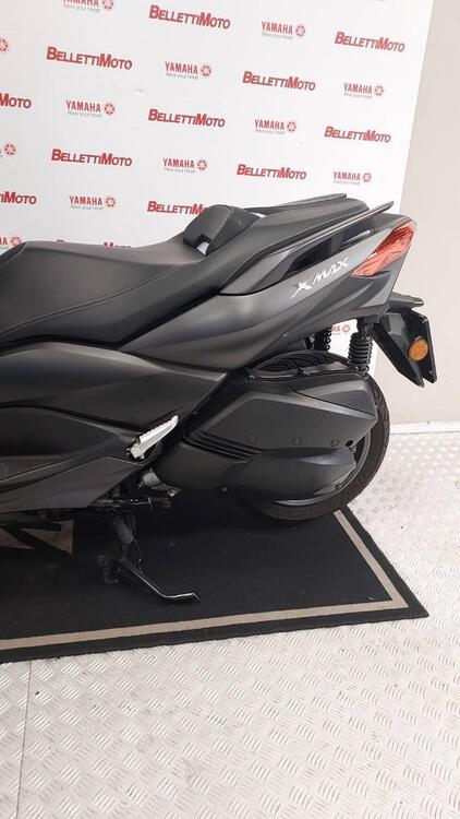 Yamaha X-Max 300 (2021 - 24) (3)