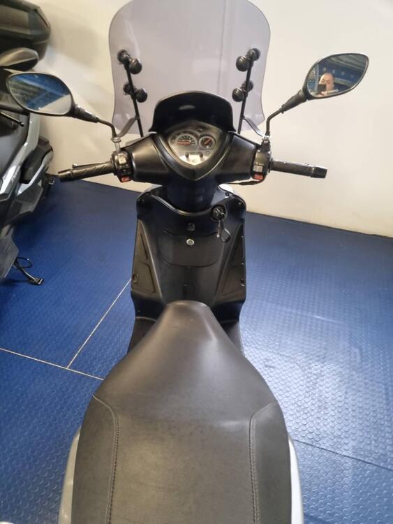 Kymco Agility 200i R16 (2008 - 16) (2)