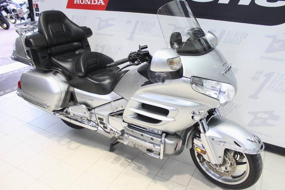 Honda GL 1800 Gold Wing (2007 - 11) (5)