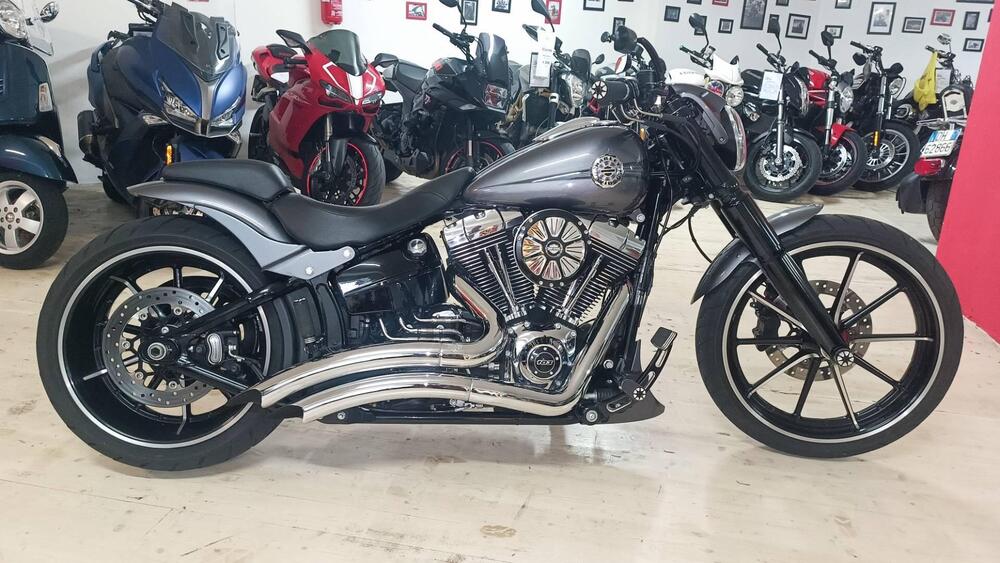 Harley-Davidson 1690 Breakout (2013 - 17) - FXSB