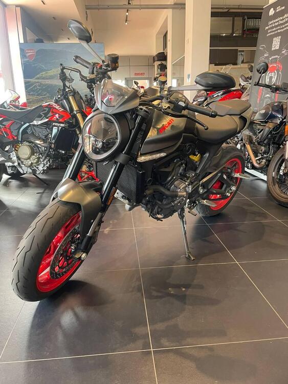 Ducati Monster 937 + (2021 - 24) (4)