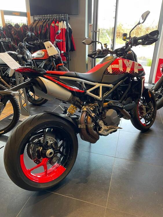 Ducati Hypermotard 950 RVE (2022 - 24) (4)