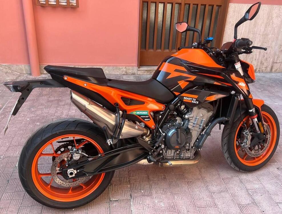 KTM 890 Duke GP (2022 - 23) (2)