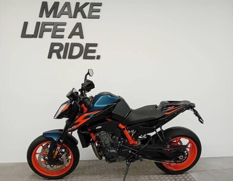 KTM 890 Duke R (2022 - 23) (2)