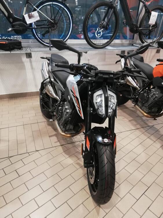 KTM 790 Duke L (2023 - 24)