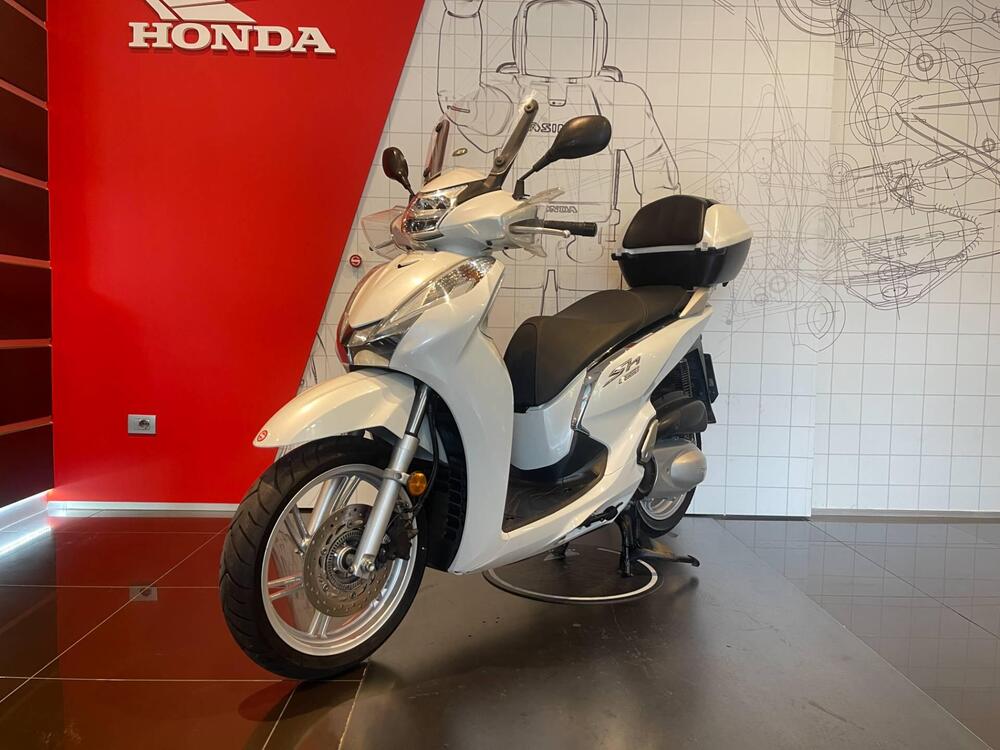 Honda SH 300 i ABS (2016 - 20) (5)