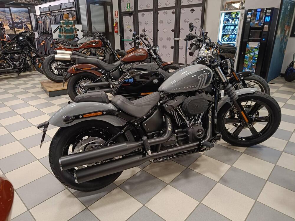 Harley-Davidson Street Bob 114 (2021 - 24) (2)