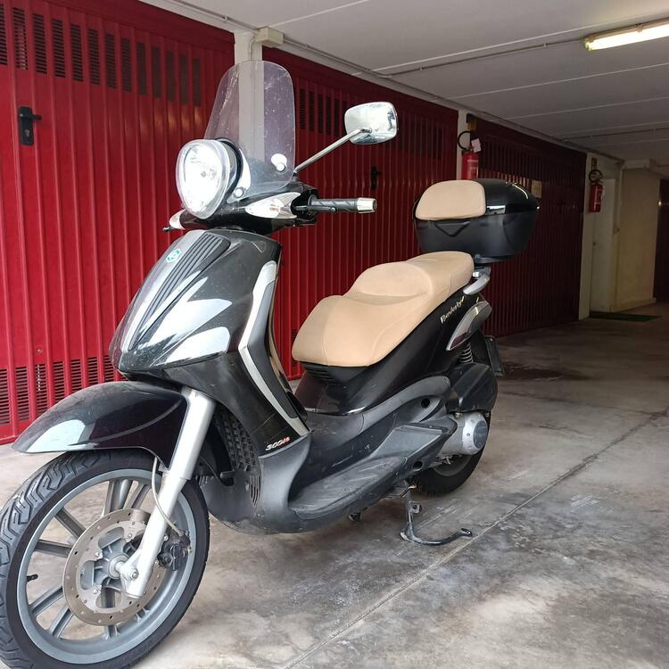 Piaggio Beverly 300 i.e. (2010 - 16) (3)