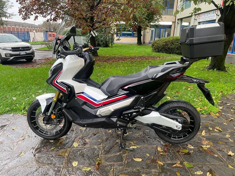 Honda X-ADV 750 (2017) (3)