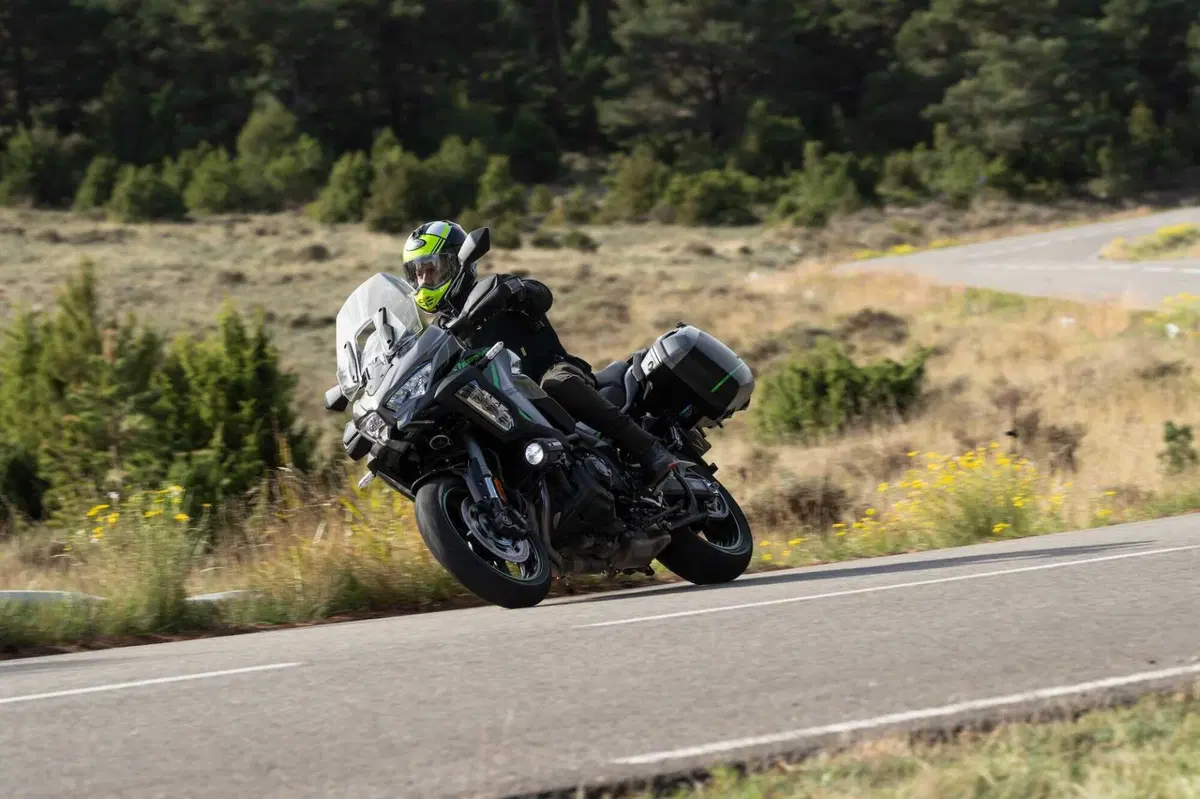 Kawasaki Versys 1100: sempre di più (4)