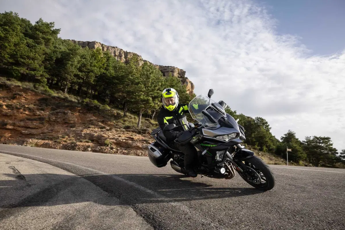 Kawasaki Versys 1100: sempre di più (8)