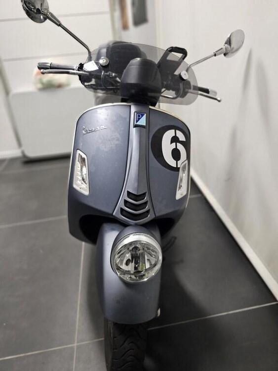 Vespa Sei Giorni 300 Hpe (2019) (2)