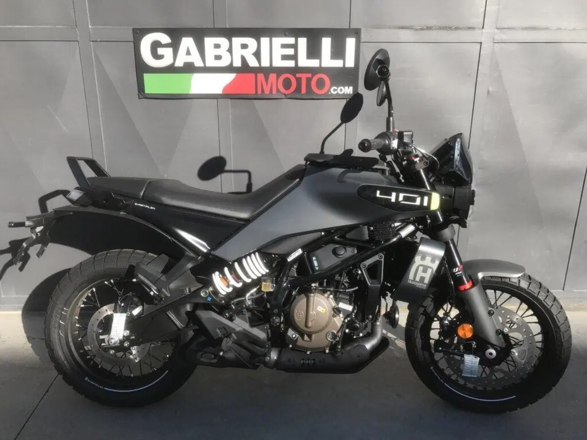 Husqvarna Svartpilen 401 (2024 - 26) (3)