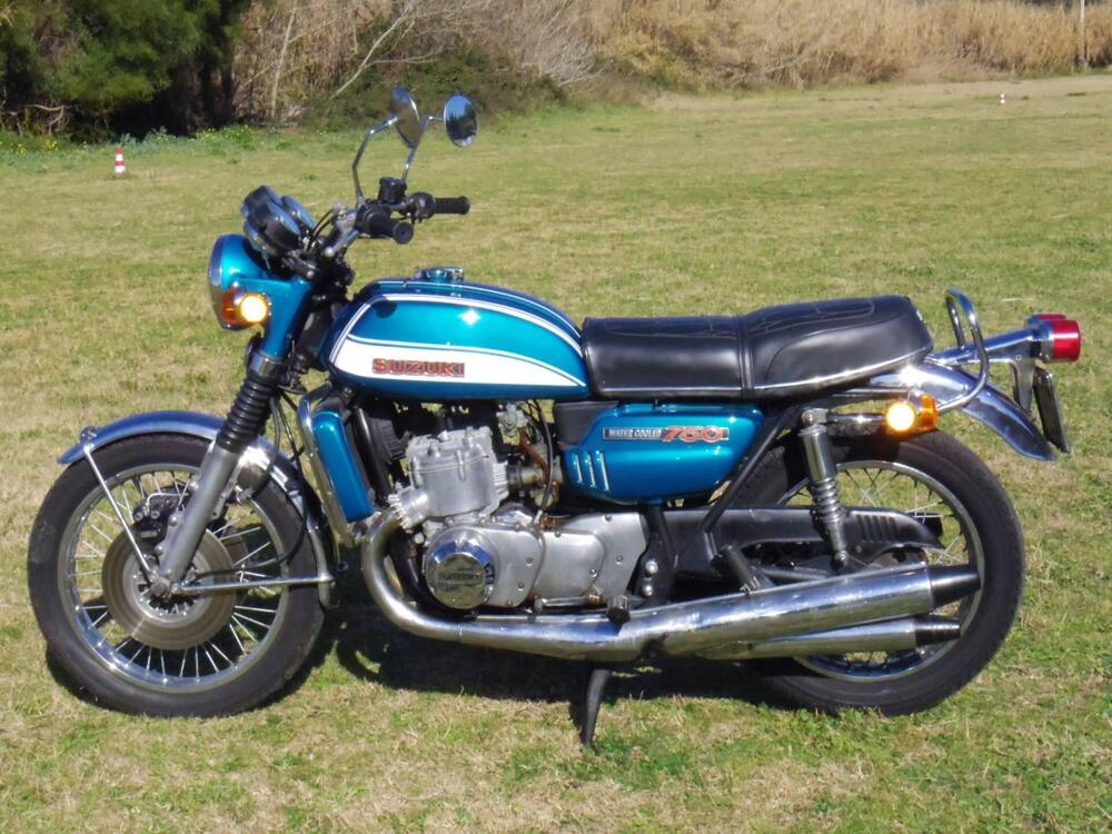 Suzuki 750 GT (2)