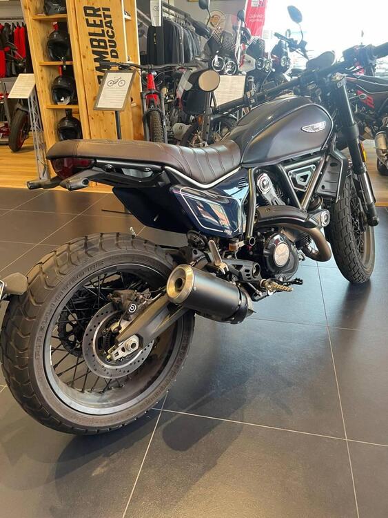 Ducati Scrambler 800 Night Shift (2023 - 24) (5)