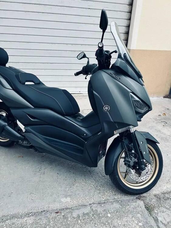 Yamaha X-Max 300 Tech Max (2021 - 24) (2)