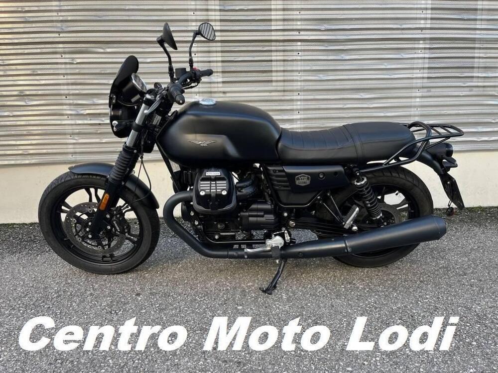 Moto Guzzi V7 III Stone Night Pack (2019 - 20) (3)