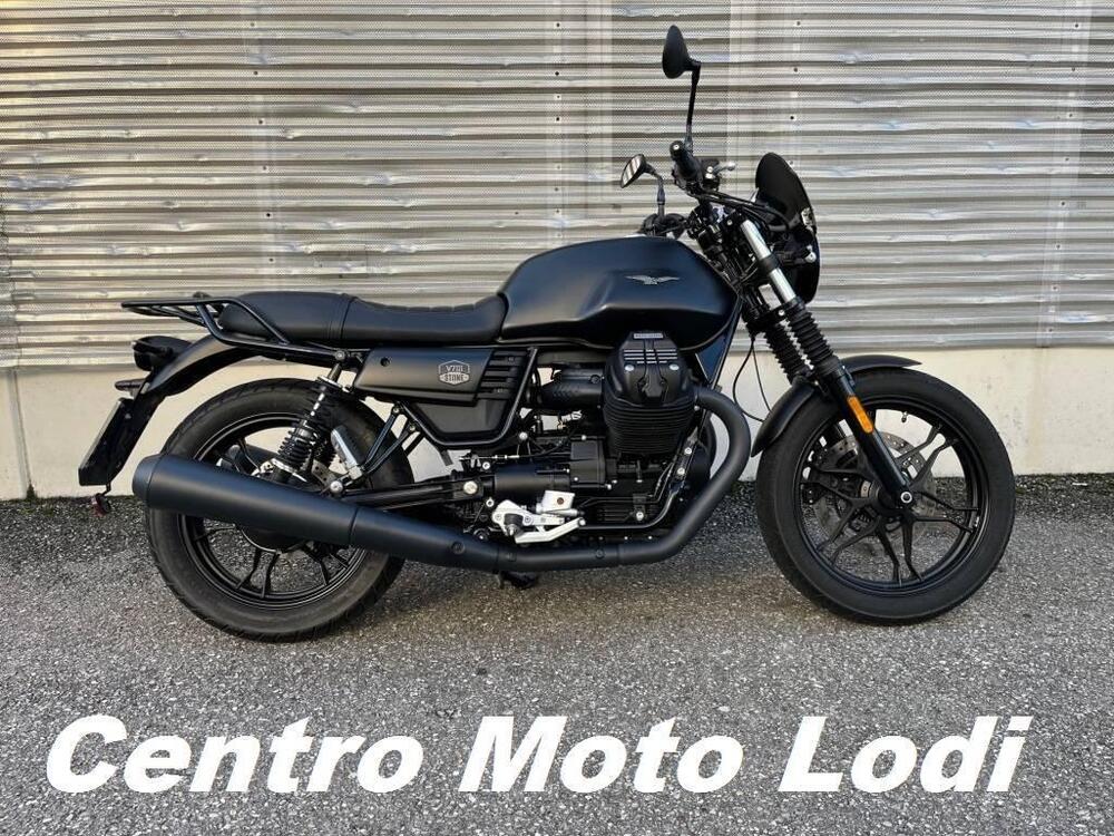 Moto Guzzi V7 III Stone Night Pack (2019 - 20)