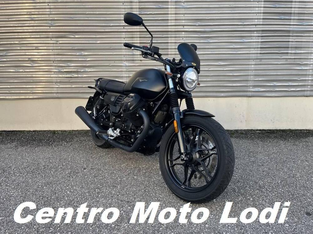 Moto Guzzi V7 III Stone Night Pack (2019 - 20) (2)