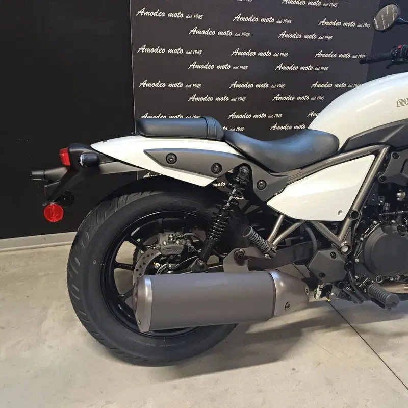 Kawasaki Eliminator 500 (2024 - 26) (12)