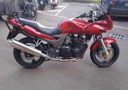 Kawasaki ZR 7S usata