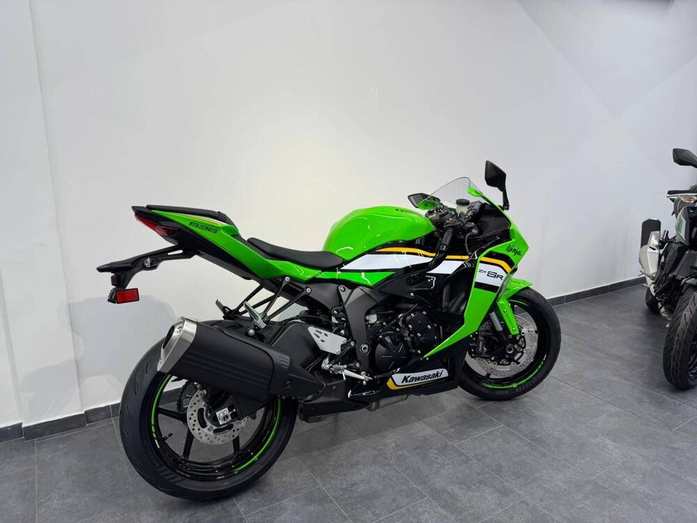 Kawasaki Ninja 636 ZX-6R (2024 - 25) (3)