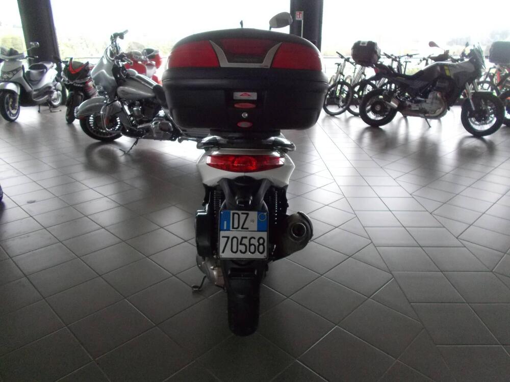 Piaggio Carnaby Cruiser 300 (2008 - 13) (4)