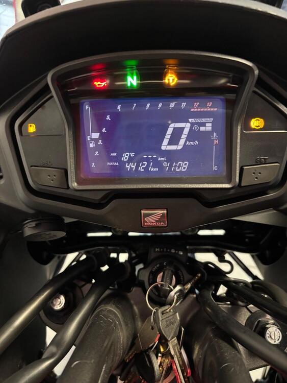 Honda Crossrunner ABS (2015 - 16) (3)