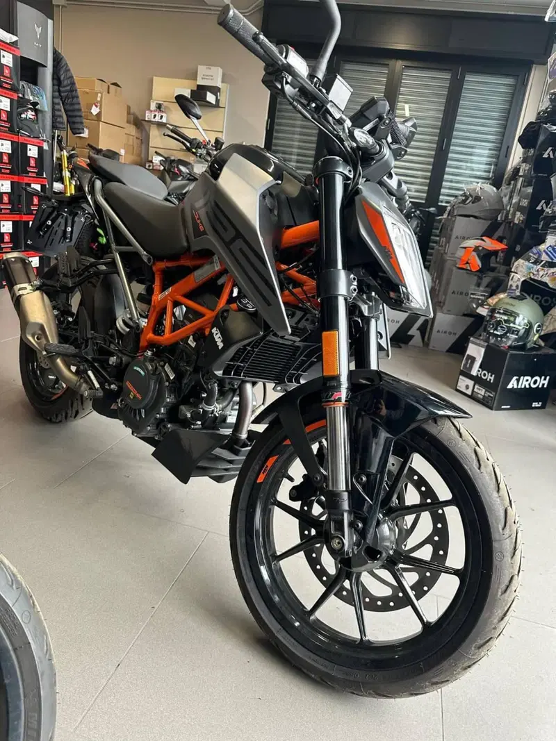 KTM 125 Duke (2024 - 25) (2)