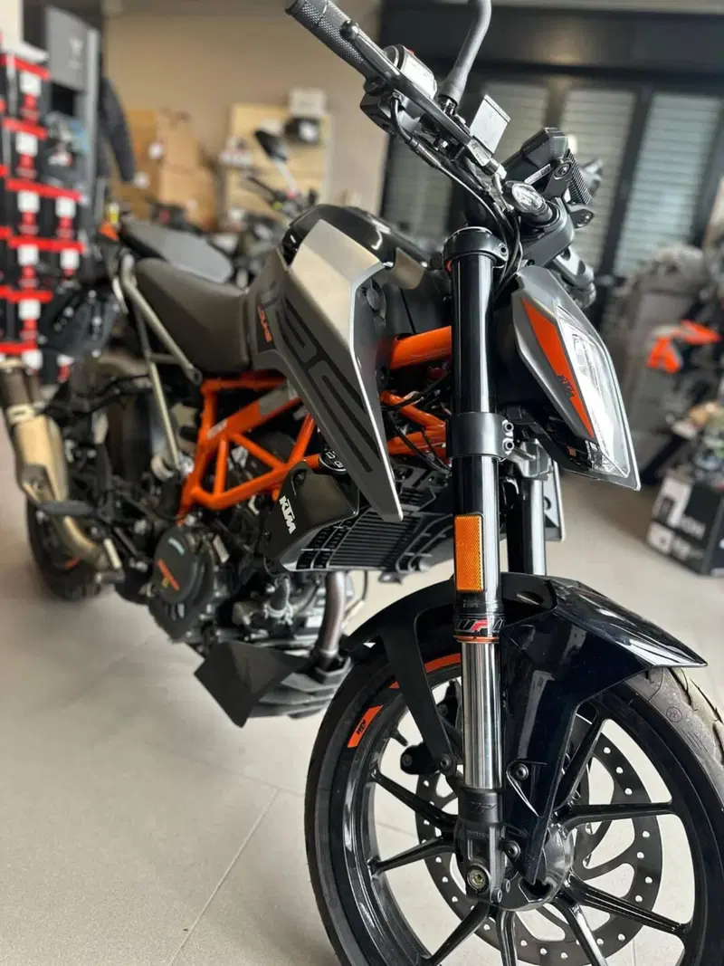 KTM 125 Duke (2024 - 25) (8)