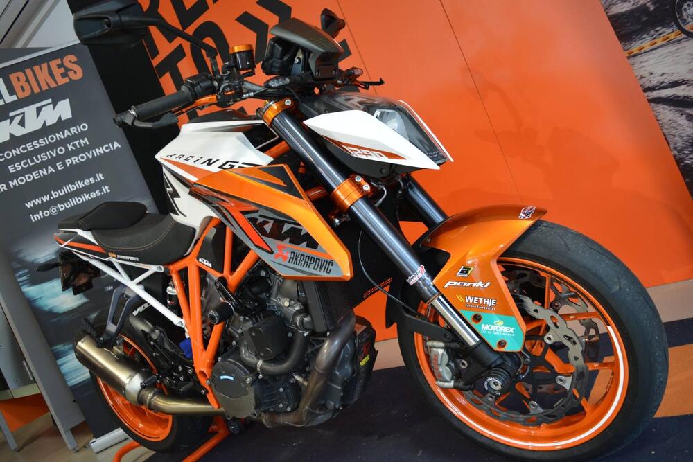 KTM 1290 Super Duke R SE ABS (2016) (3)