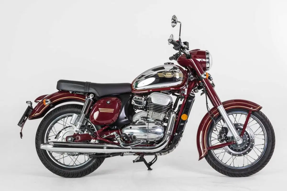 Torna in Italia il marchio Jawa con una gamma da 300 a 650 cc (3)