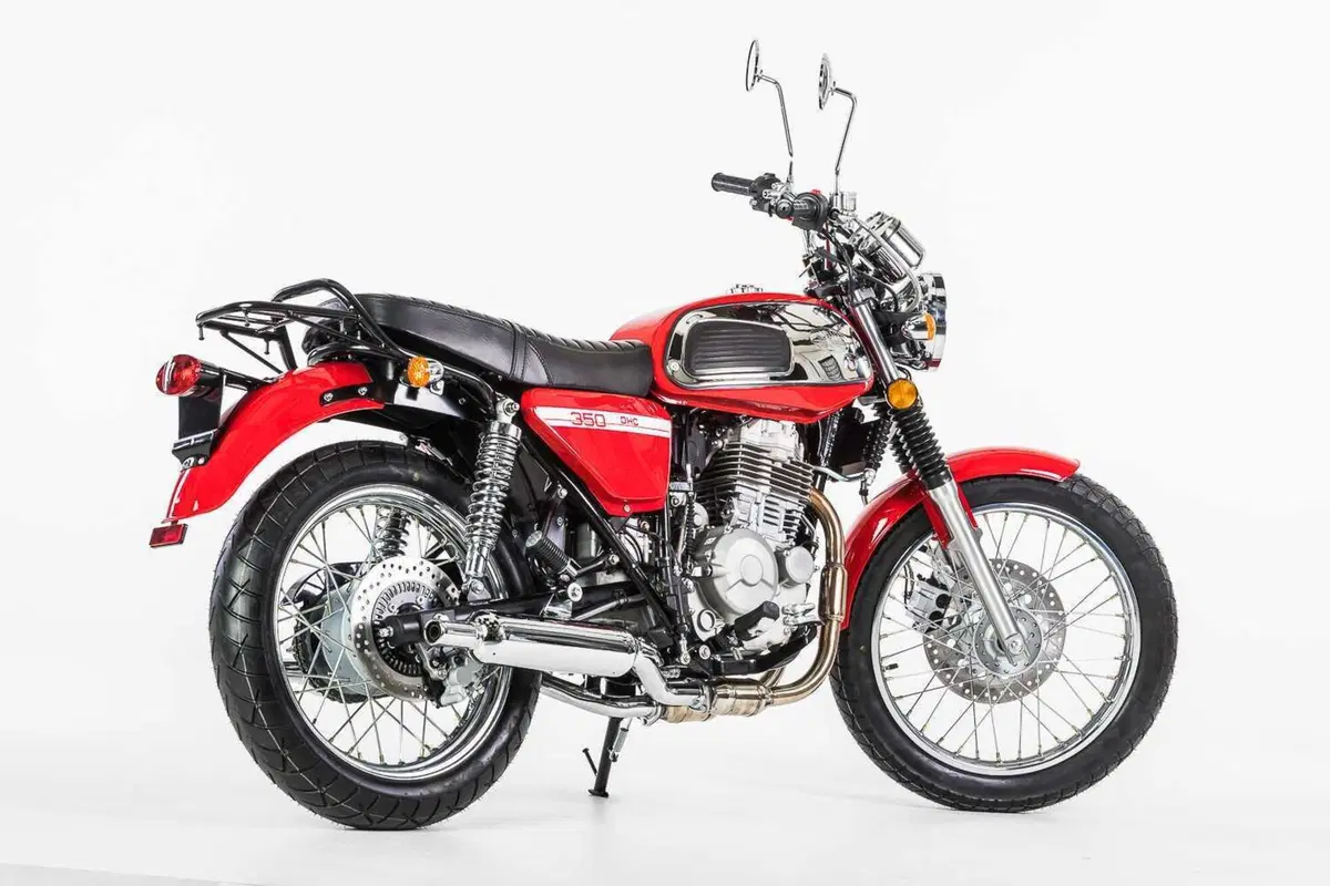Torna in Italia il marchio Jawa con una gamma da 300 a 650 cc (13)