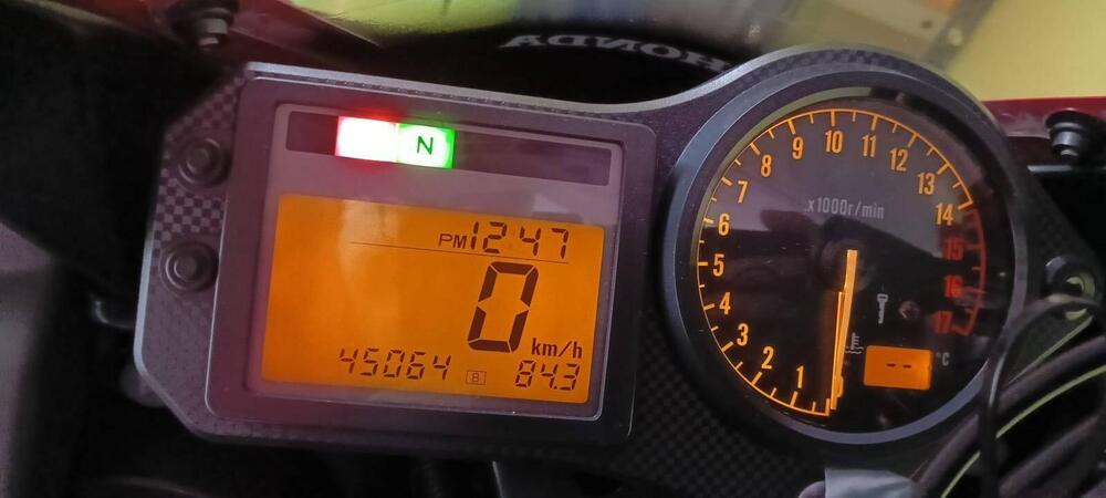 Honda CBR 600 F Sport (4)