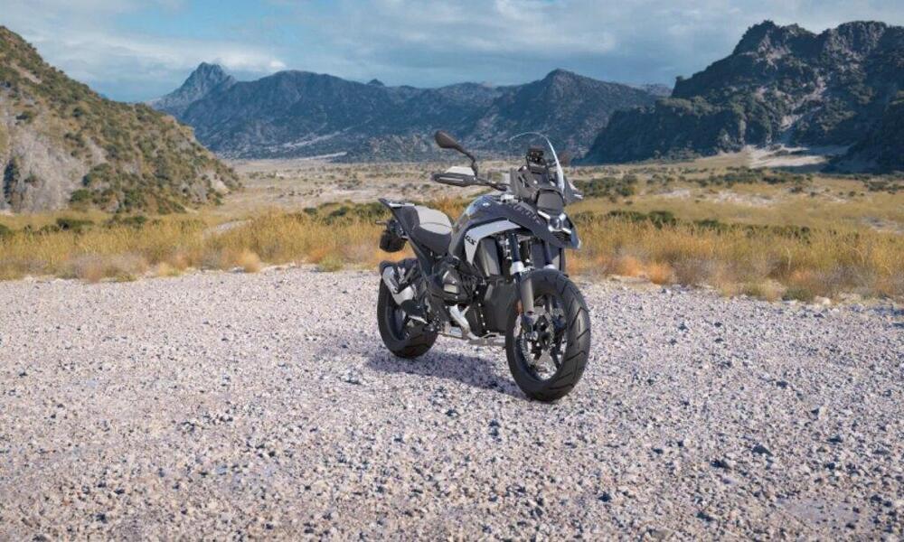 Bmw R 1300 GS Triple Black (2023 - 25) (2)