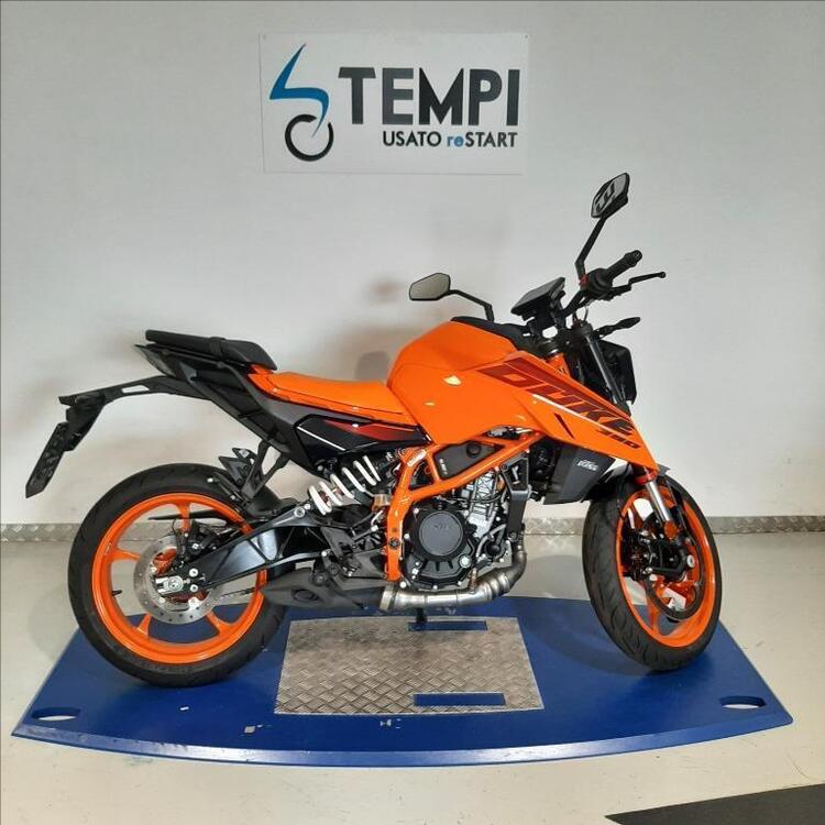 KTM 390 Duke (2024)