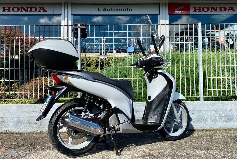 Honda SH 150 i (2009 - 12) (5)