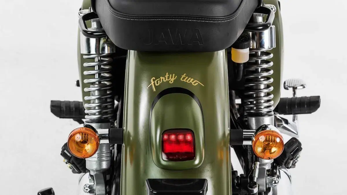Jawa 300 CL 300 CL Forty Two (2024 - 26) (3)