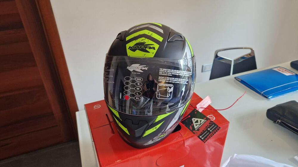 CASCO INTEGRALE NUOVO X BAMBINO 