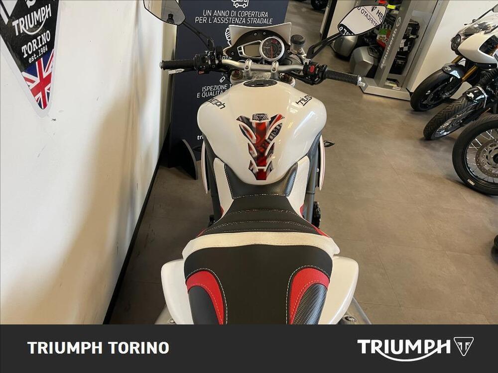 Triumph Speed Triple 1050 ABS (2011 - 15) (4)