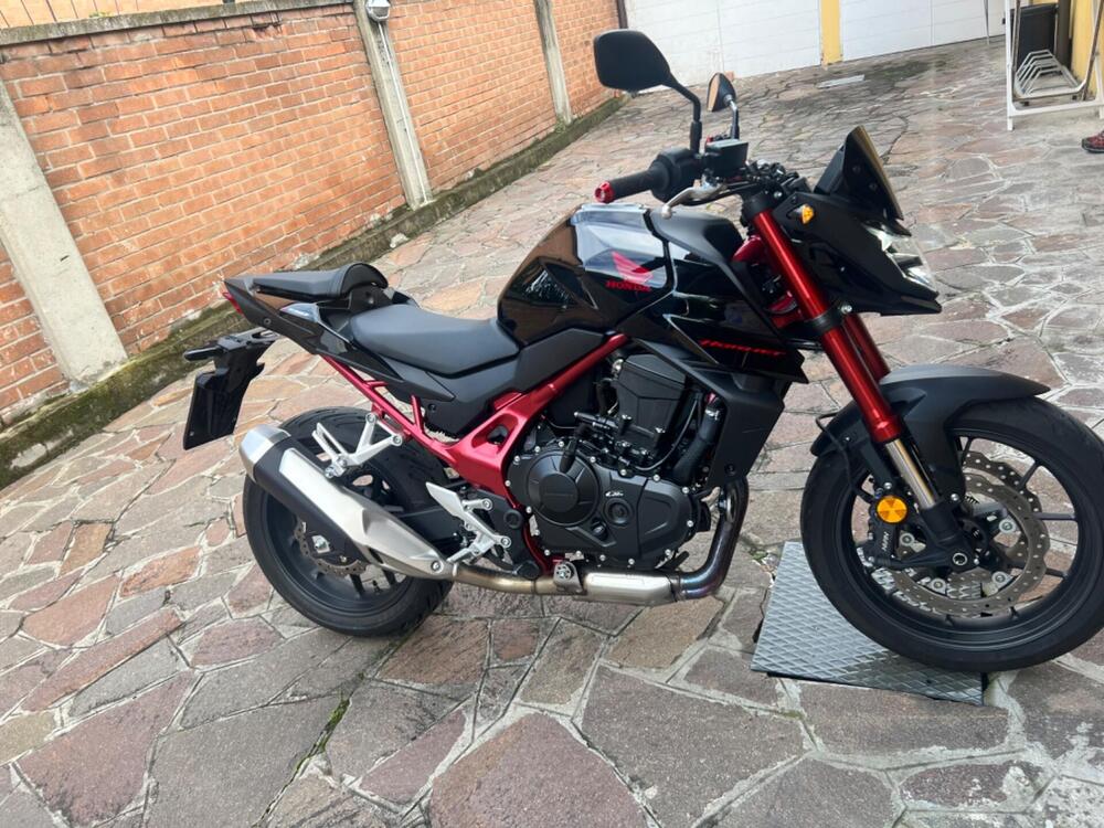 Honda CB 750 Hornet (2023 - 24) (2)