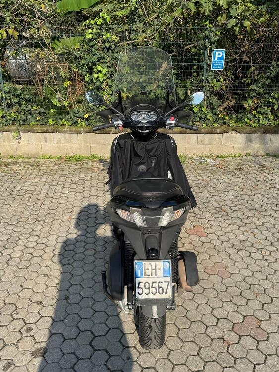 Piaggio Mp3 300 ie Yourban Sport ERL (2011 - 17) (2)