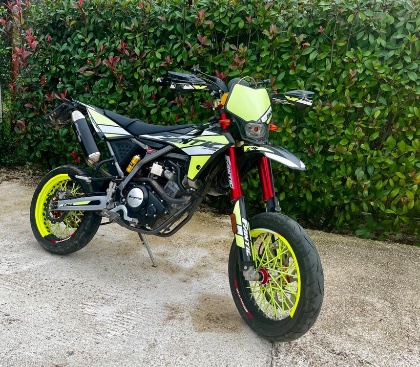 Fantic Motor Motard 125 Casa 4t (2019) (4)